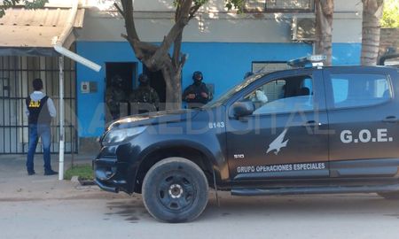 Los allanamientos fueron encabezados por la Agencia de Investigación Criminal y fuerzas de asalto. Los allanamientos fueron encabezados por la Agencia de Investigación Criminal y fuerzas de asalto.