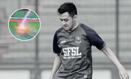 Un futbolista amateur murió tras el impacto de un rayo en Indonesia. Un futbolista amateur murió tras el impacto de un rayo en Indonesia.