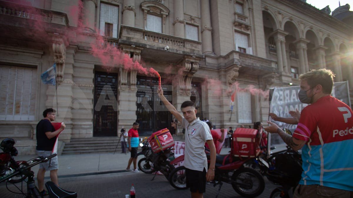 Desde el año pasado y, con frecuencia, los cadetes de reparto organizaron varias marchas en reclamo a las autoridades de mayor seguridad.