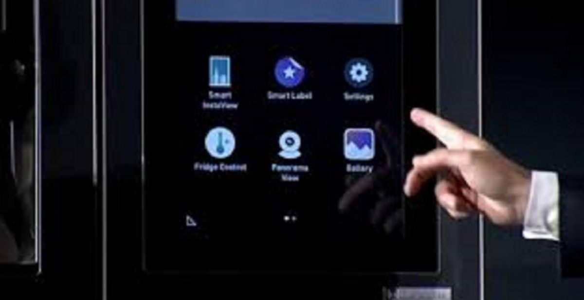 LG lanzará una heladera que se abre con la voz y se desinfecta con luz ultravioleta.