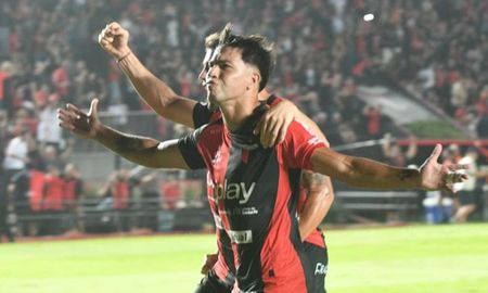 El mundo Colón tendrá una buena noticia en las próximas horas y Nacho Lago figura como protagonista. El mundo Colón tendrá una buena noticia en las próximas horas y Nacho Lago figura como protagonista.