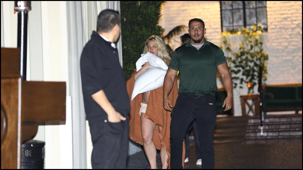 Britney Spears sufrió un accidente en un hotel de Los Ángeles. Britney Spears sufrió un accidente en un hotel de Los Ángeles.