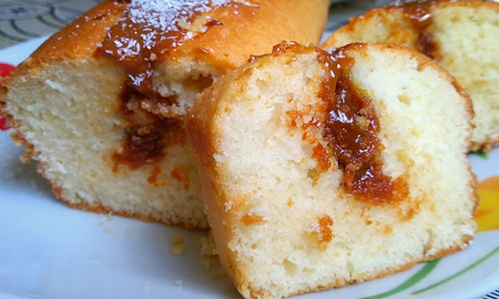 Budín de coco relleno de dulce de leche: la receta fácil para preparar un postre único en casa Budín de coco relleno de dulce de leche: la receta fácil para preparar un postre único en casa