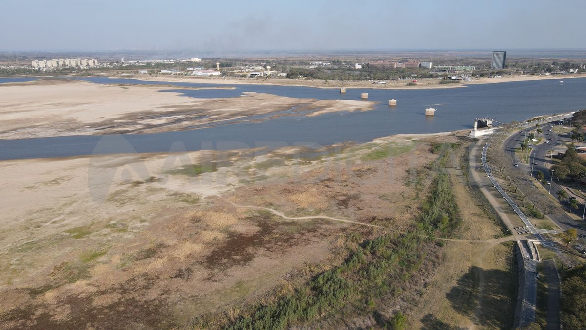 Imagen tomada el 31 de agosto de 2021. La Laguna Setúbal resistiendo a la histórica bajante. Imagen tomada el 31 de agosto de 2021. La Laguna Setúbal resistiendo a la histórica bajante.