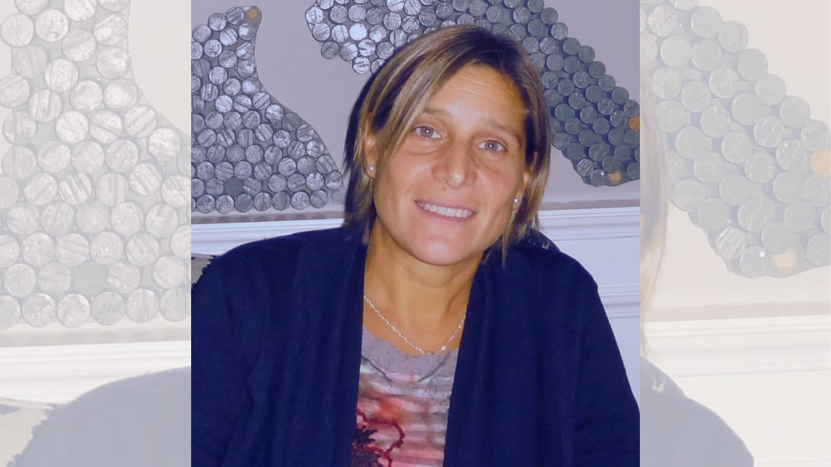 Natacha Bacolla es Investigadora de CONICET (con sede en IHUCSO), profesora titular en el área de historia europea contemporánea del departamento de Historia de la Facultad de Humanidades y Ciencias de la UNL y profesora titular en la cátedra Problemas de historia política contemporánea de la Escuela de Ciencia Política de la Facultad de Ciencia Política y RRII de la UNR. Natacha Bacolla es Investigadora de CONICET (con sede en IHUCSO), profesora titular en el área de historia europea contemporánea del departamento de Historia de la Facultad de Humanidades y Ciencias de la UNL y profesora titular en la cátedra Problemas de historia política contemporánea de la Escuela de Ciencia Política de la Facultad de Ciencia Política y RRII de la UNR.