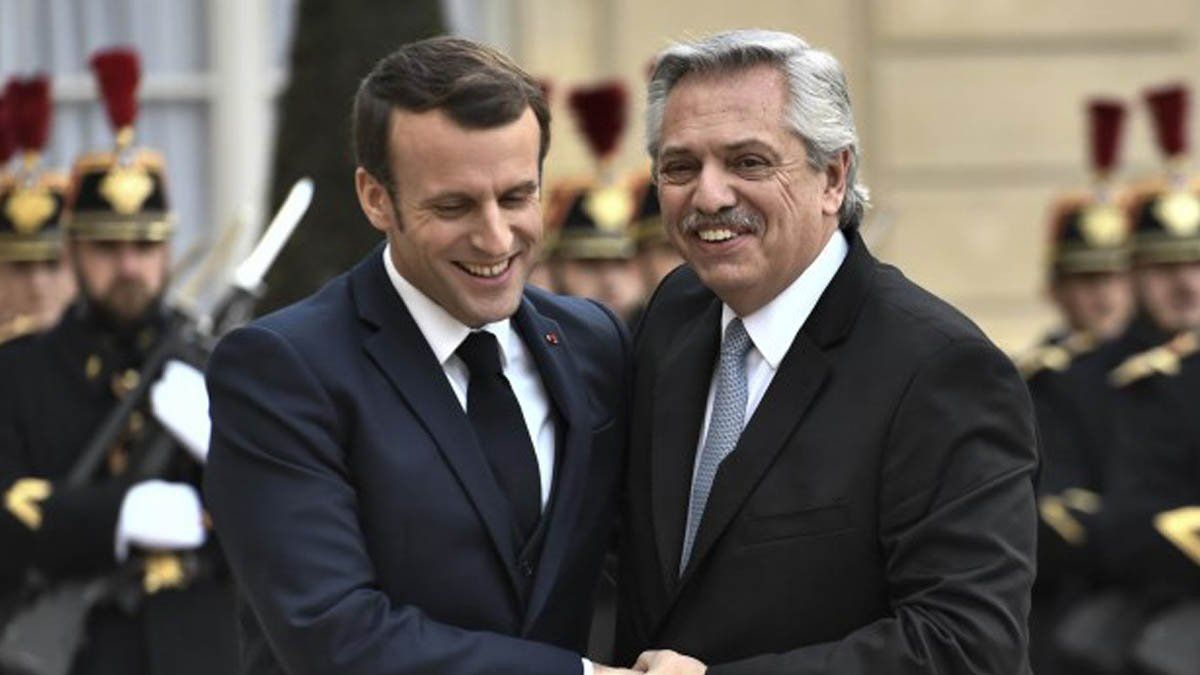 El Gobierno argentino se sumó al apoyo explícito que brindaron a Macron autoridades de otras naciones.