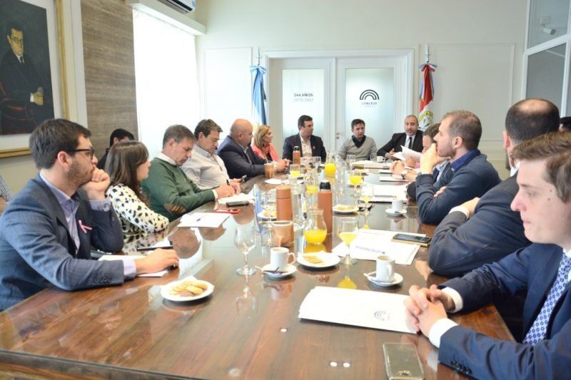 Autonomía Municipal: concejales se reunieron con especialistas del foro local