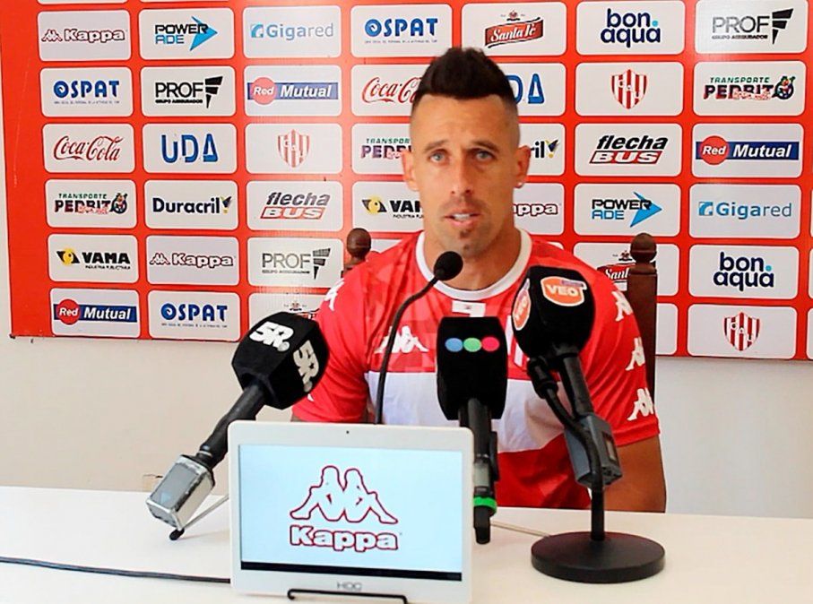 El uruguayo Javier Cabrera se va de Unión sin jugar los dos últimos partidos de la Copa Diego Maradona.