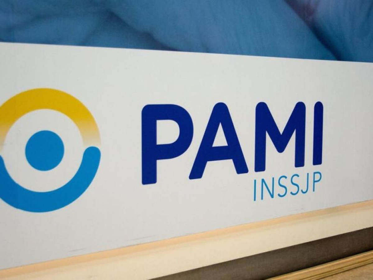 Graciela Ocaña, exdirectora del PAMI y actual legisladora porteña, se refirió a la decisión del Gobierno. “El PAMI no puede ser un refugio para militantes de La Cámpora. Creemos que esta decisión nos indica que la gestión actual del PAMI va por buen camino”, opinó. Graciela Ocaña, exdirectora del PAMI y actual legisladora porteña, se refirió a la decisión del Gobierno. “El PAMI no puede ser un refugio para militantes de La Cámpora. Creemos que esta decisión nos indica que la gestión actual del PAMI va por buen camino”, opinó.