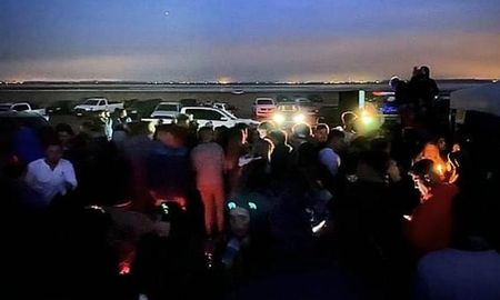 Otra vez, como todos los fines de semana, las autoridades tuvieron que desactivar fiestas clandestinas que, pese a las prohibiciones y restricciones, se siguen desarrollando. Otra vez, como todos los fines de semana, las autoridades tuvieron que desactivar fiestas clandestinas que, pese a las prohibiciones y restricciones, se siguen desarrollando.
