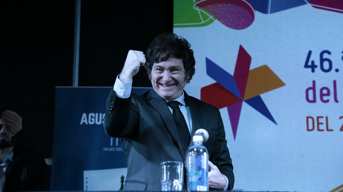 Javier Milei copó la Feria del Libro al grito de viva la libertad