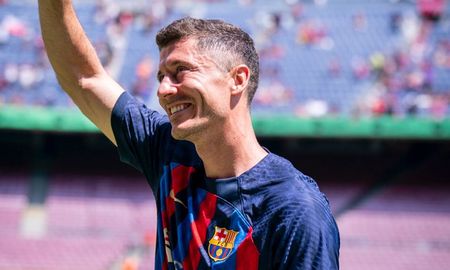 robert lewandowski merece la gratitud de los hinchas del bayern, dijo rummenigge robert lewandowski merece la gratitud de los hinchas del bayern, dijo rummenigge