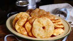 Las tortas fritas son un plato fácil de hacer y delicioso. Las tortas fritas son un plato fácil de hacer y delicioso.