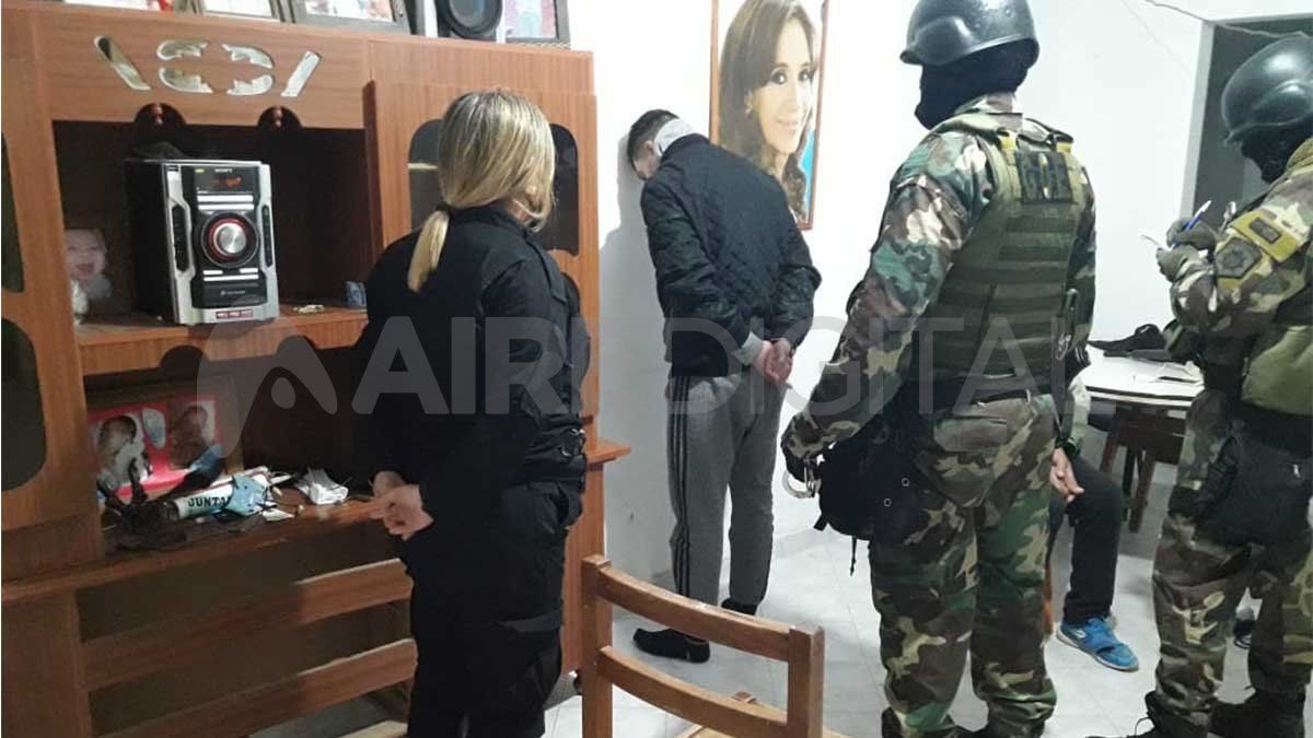 P.E.D. de 29 años fue detenido en su casa por los efectivos de la Seccional Cuarta con el apoyo del Grupo de Operaciones Especiales&nbsp;