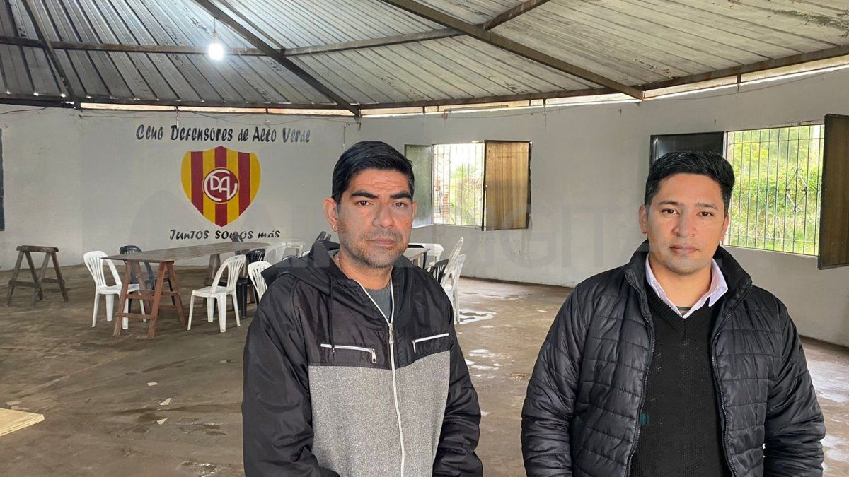 Gabriel Mayer, presidente de la Asociación Civil Protegerte y Abel Roda, secretario del Club Defensores de Alto Verde.