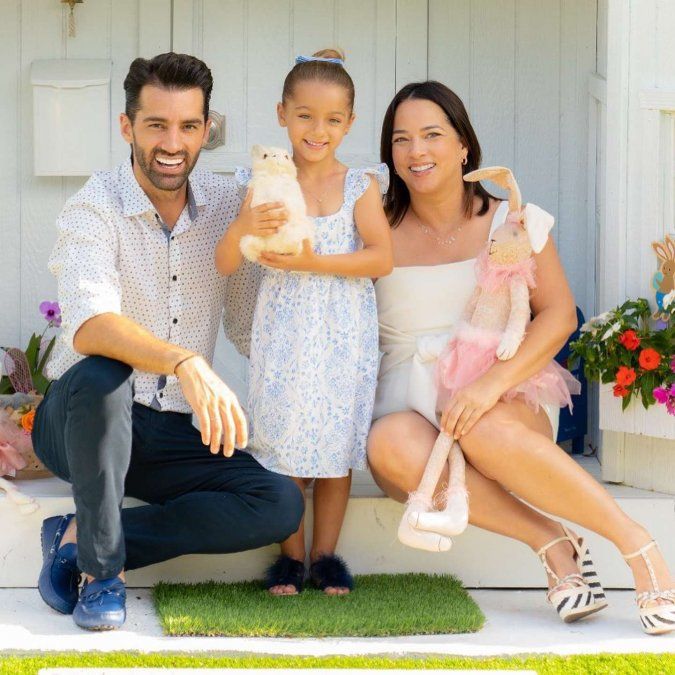 Adamari López formó una familia con Toni Costa.