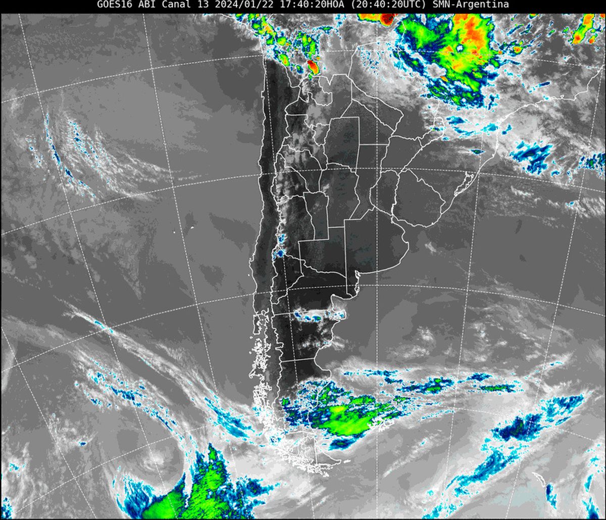 En la imagen satelital se observa gran parte del territorio nacional libre de nubosidad. En la imagen satelital se observa gran parte del territorio nacional libre de nubosidad.