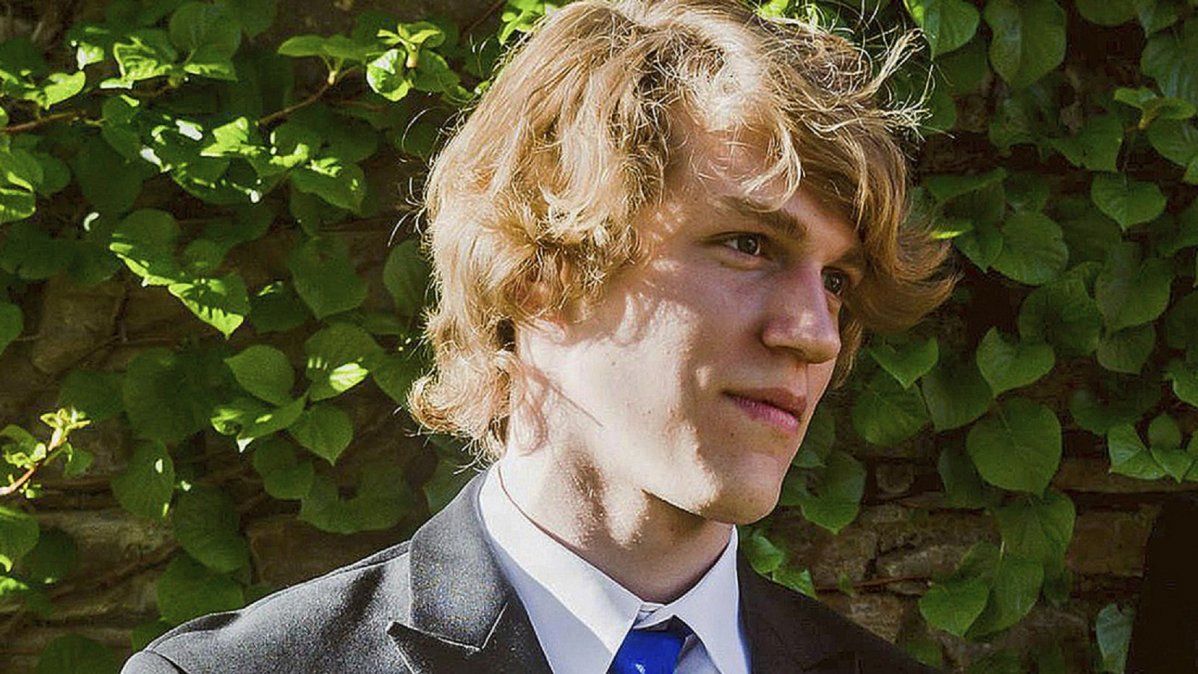 Fan de Star Wars que murió en un tiroteo salvando a sus compañeros de clase es inmortalizado como maestro Jedi