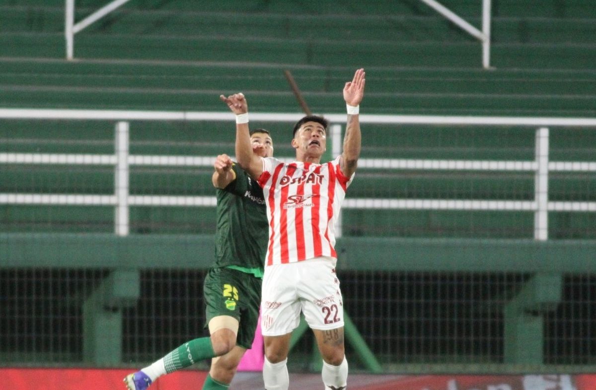 Unión cayó con Defensa y Justicia y se quedó sin chances de clasificar a una copa internacional el próximo año.