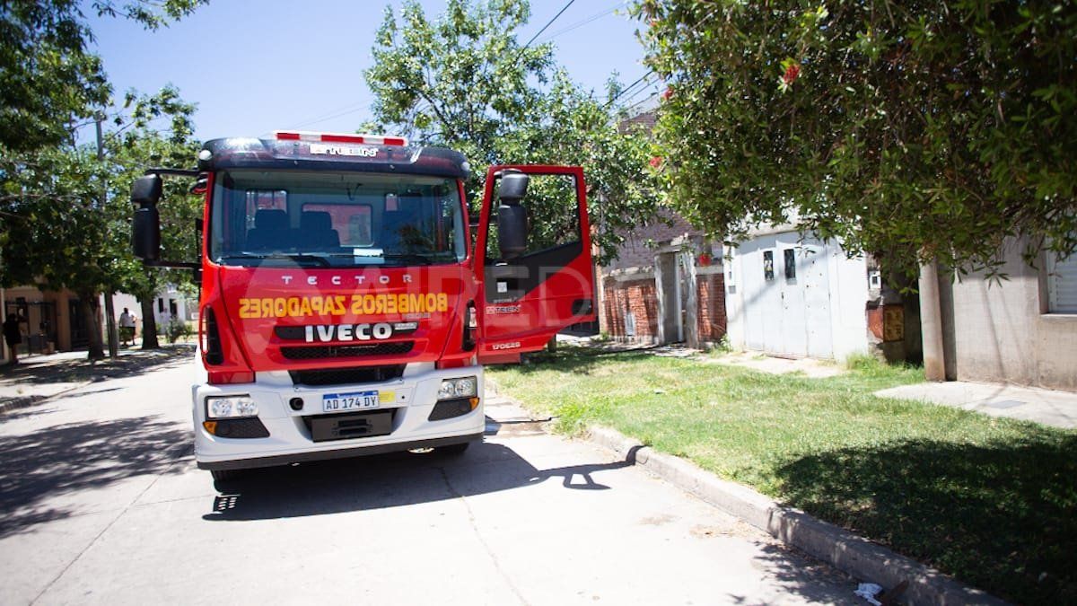 Los bomberos zapadores de la URI apagaron el incendio