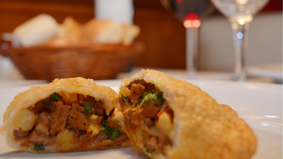 ¿Dónde es más barato comer empanadas: en Europa o en Argentina? El debate que desató Ricardo Darín y la respuesta de Caputo