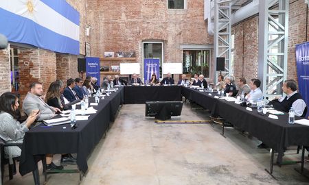 Este miércoles, en Casa Gris, se llevará a cabo la tercera reunión de la Junta Provincial de Seguridad, de la que participarán autoridades de distintas esferas del gobierno y de los poderes Judicial y Legislativo. Este miércoles, en Casa Gris, se llevará a cabo la tercera reunión de la Junta Provincial de Seguridad, de la que participarán autoridades de distintas esferas del gobierno y de los poderes Judicial y Legislativo.