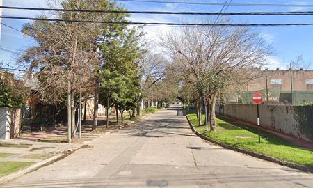 El hecho se registró este jueves a la noche, alrededor de las 22, sobre la calle Sorrento al 200 del barrio Sarmiento, ubicado en el extremo norte de Rosario. El hecho se registró este jueves a la noche, alrededor de las 22, sobre la calle Sorrento al 200 del barrio Sarmiento, ubicado en el extremo norte de Rosario.