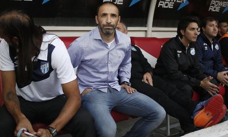 Juan Manuel Azconzabal ya tiene su equipo completo para dirigir a Unión. Juan Manuel Azconzabal ya tiene su equipo completo para dirigir a Unión.