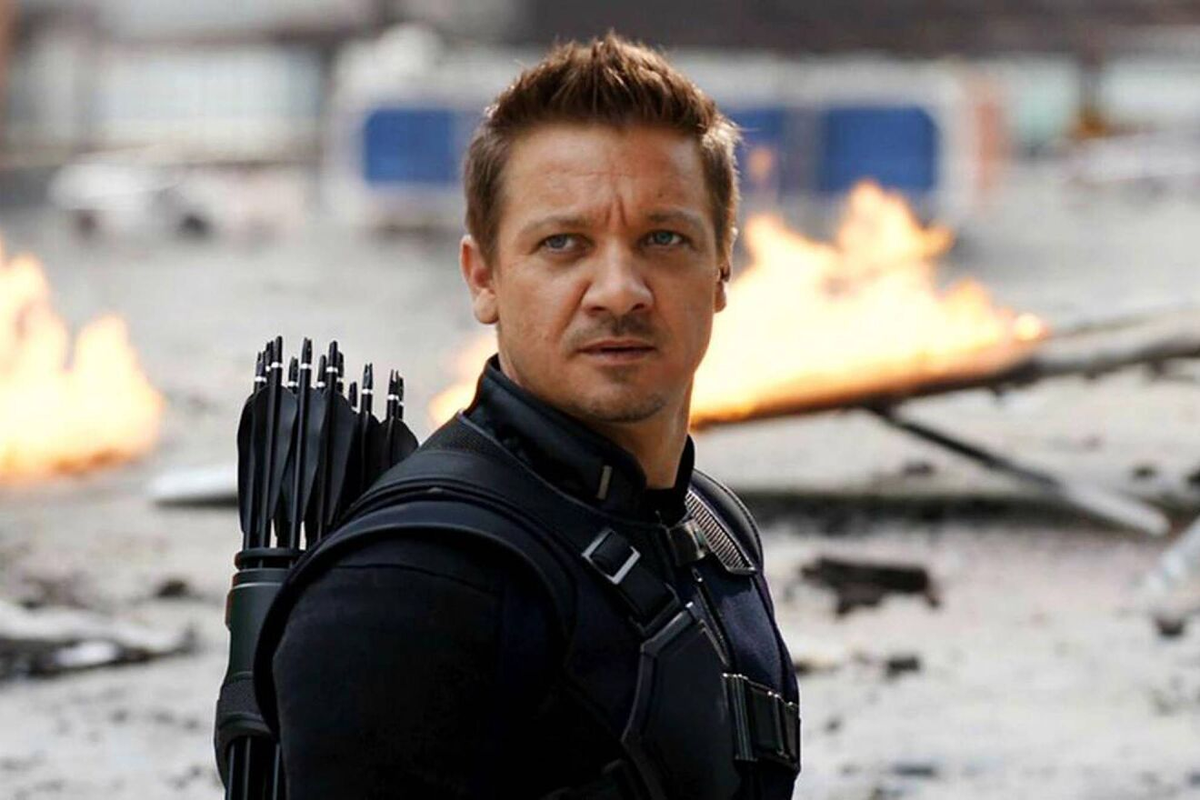 El actor Jeremy Renner, en "estado crítico pero estable" tras sufrir un accidente quitando nieve