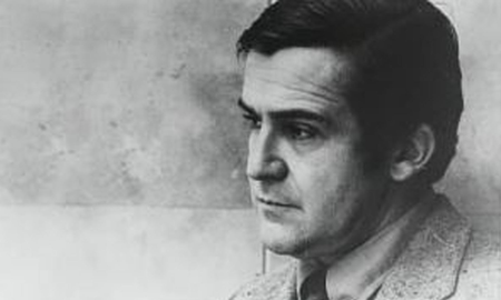 Paco Urondo: un legado poético que trasciende el tiempo Paco Urondo: un legado poético que trasciende el tiempo