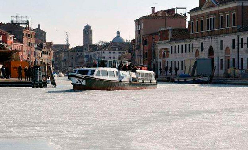 Inédito: se congelaron los canales de Venecia