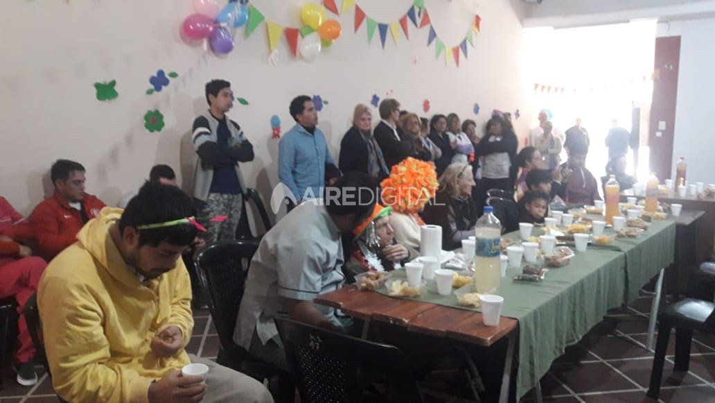 Un día diferente en el Hospital Sayago: así festejan los pacientes la llegada de la primavera
