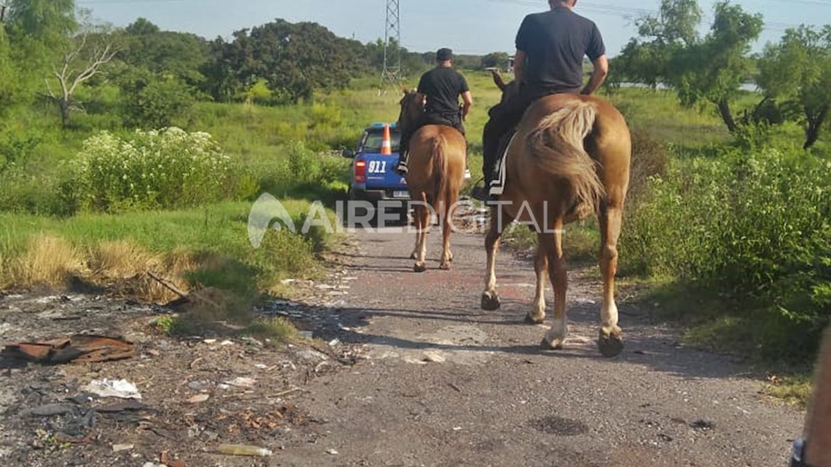 Participaron del operativo personal de seccional 8, personal de Caballería, personal de Sección Perros y sub comisaria 6.
