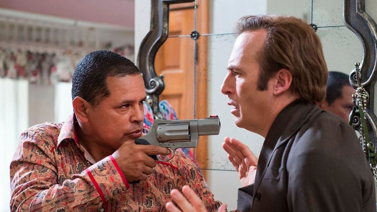 El incidente vecinal de Raymond Cruz escaló hasta un arresto que sorprendió a Hollywood. El incidente vecinal de Raymond Cruz escaló hasta un arresto que sorprendió a Hollywood.