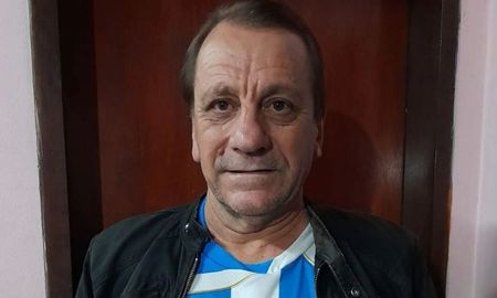 Juan Carlos Martínez fue hallado muerto dentro del vehículo en el que trabajaba como remisero. Juan Carlos Martínez fue hallado muerto dentro del vehículo en el que trabajaba como remisero.