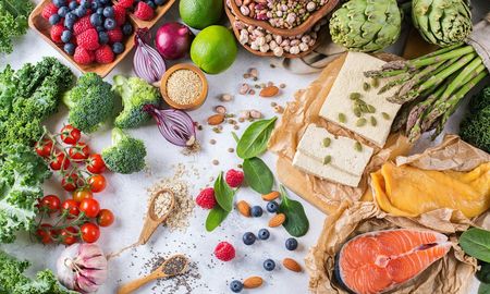 estos son los alimentos que debes comer y los que debes evitar segun tu edad estos son los alimentos que debes comer y los que debes evitar segun tu edad