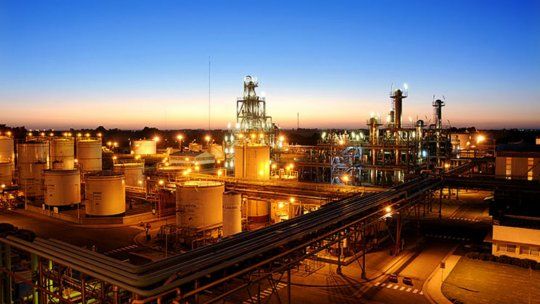 Elbiodiésel es una herramienta estratégica: reduceimportaciones de gasoil, genera ahorro de divisas, sostiene empleo industrial yfortalece economías regionales. Elbiodiésel es una herramienta estratégica: reduceimportaciones de gasoil, genera ahorro de divisas, sostiene empleo industrial yfortalece economías regionales.