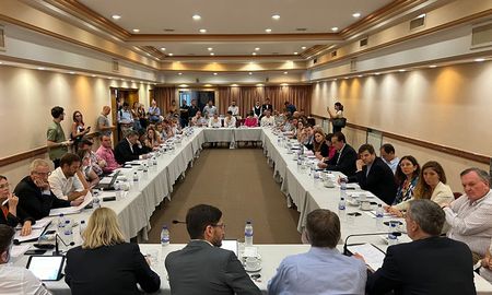 Los principales dirigentes de Unidos para Cambiar Santa Fe se reunirán en la sede de la UCR de la capital provincial.