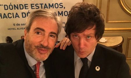 Darío Epstein aseguró que los pesos son papel pintado que nadie quiere y destacó que en un posible gobierno de Milei le permitirán a los trabajadores preservar el valor de sus salarios. Darío Epstein aseguró que los pesos son papel pintado que nadie quiere y destacó que en un posible gobierno de Milei le permitirán a los trabajadores preservar el valor de sus salarios.
