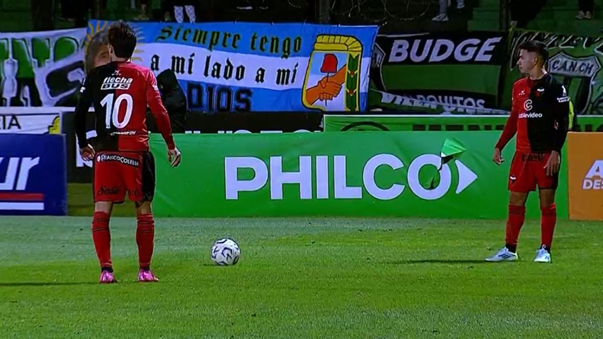 Colón cayó 1 a 0 ante Nueva Chicago en Mataderos.