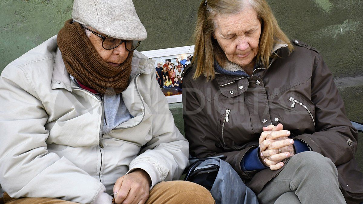 La gente de fé recurre a Leda en busca de sanación y liberación. La gente de fé recurre a Leda en busca de sanación y liberación.