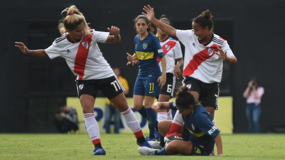 Boca y River juegan hoy el primer Superclásico femenino profesional de la historia