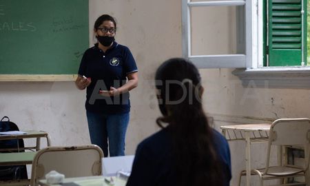 Para el regreso a la presencialidad en el segundo semestre, serán prioritarios los quintos o sextos años de escuelas santafesinas. Para el regreso a la presencialidad en el segundo semestre, serán prioritarios los quintos o sextos años de escuelas santafesinas.