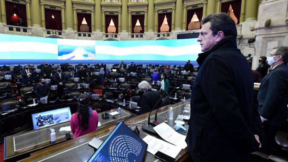 Los diputados de Juntos por el Cambio se presentaron a la sesión convocada por el oficialismo este martes.
