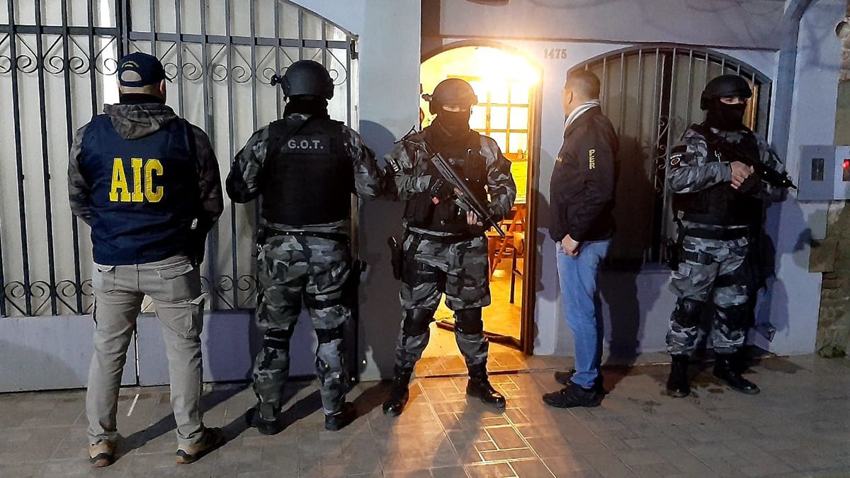 Los detectives de ambas fuerzas