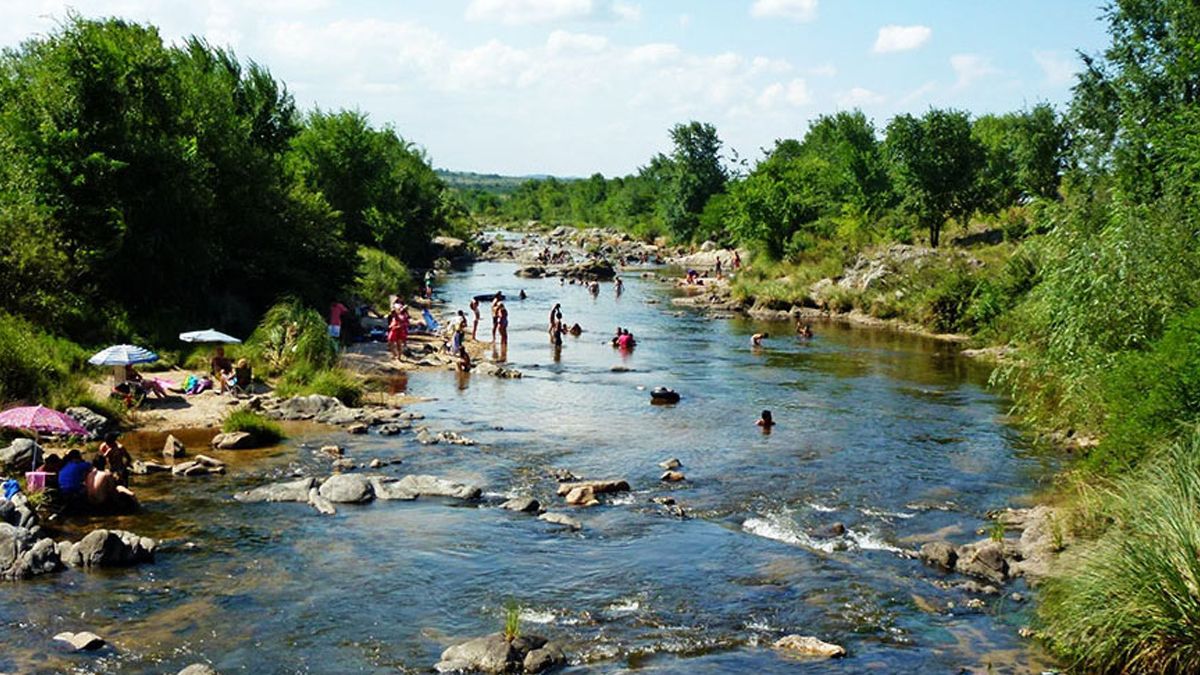 En Córdoba no se pedirá a los visitantes realizar cuarentena o hisopados obligatorios en sus vacaciones.
