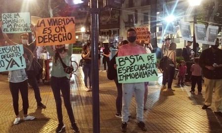 Inquilinos Agrupados y Federación de Inquilinos Nacional solicitaron la continuidad del congelamiento de alquileres y de la prohibición de desalojos. Inquilinos Agrupados y Federación de Inquilinos Nacional solicitaron la continuidad del congelamiento de alquileres y de la prohibición de desalojos.