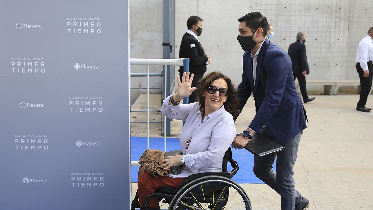 La exvicepresidenta, Gabriela Michetti, también asistió al acto de presentación del libro de Mauricio Macri. 
