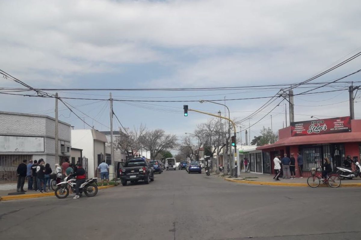 Rafaela: mataron de un balazo a un adolescente en medio de una pelea entre vecinos