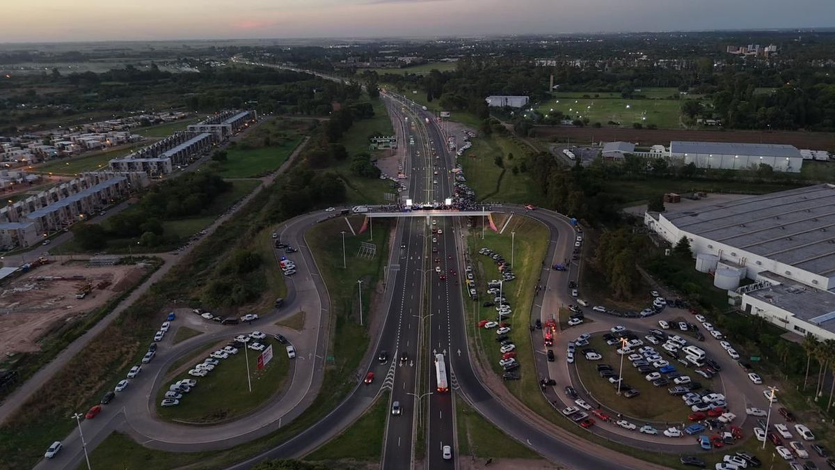 Autopista Rosario - Santa Fe.